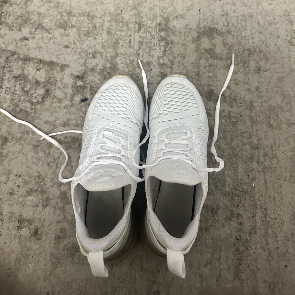 Nike Air Max 270